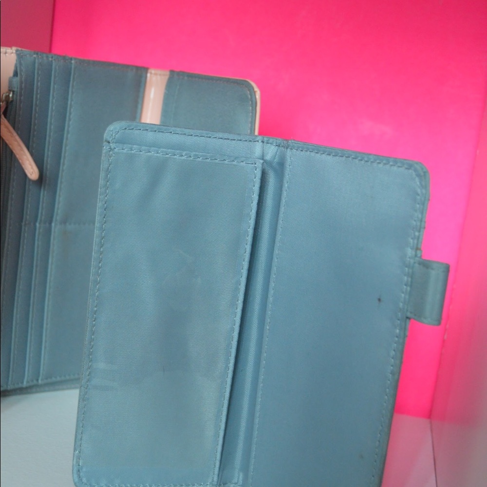 Pink wallet - Picture 6 of 8
